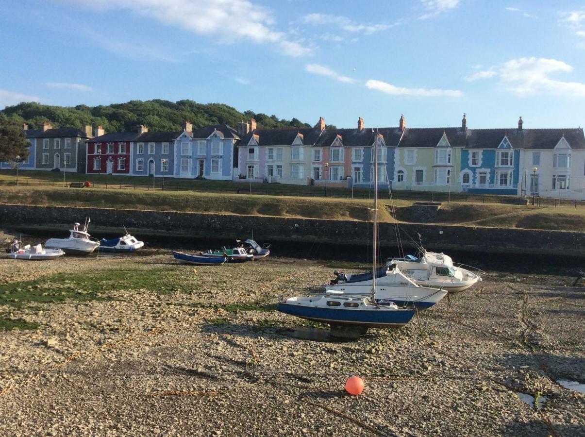 2 Yr Hen Fanc Lejlighed Aberaeron Eksteriør billede